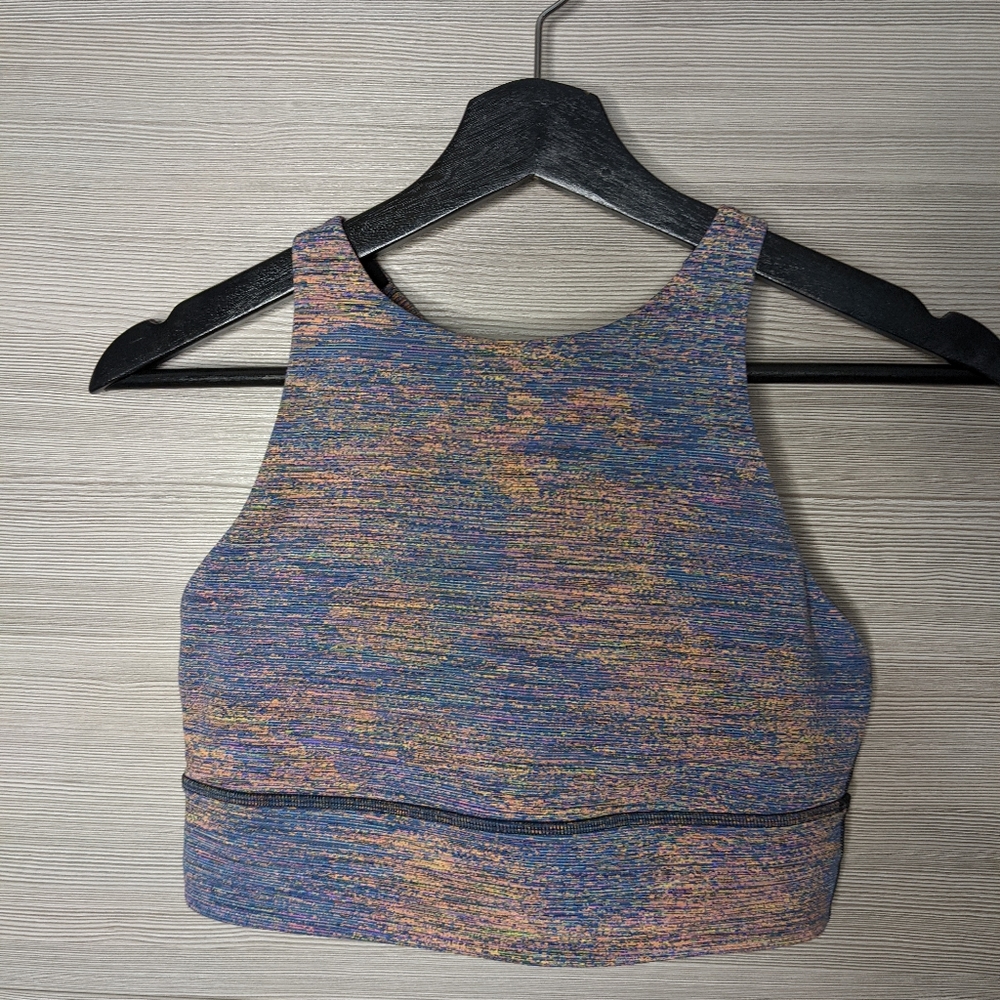 Lululemon sports bra